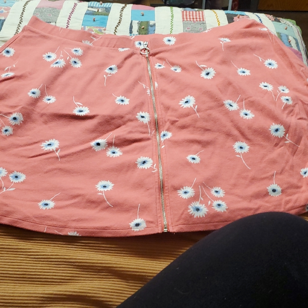 SO Coral Floral Mini Skirt with Zipper